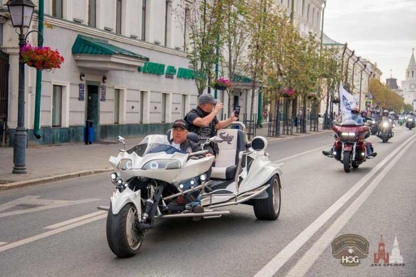 Мотофестиваль два Кремля