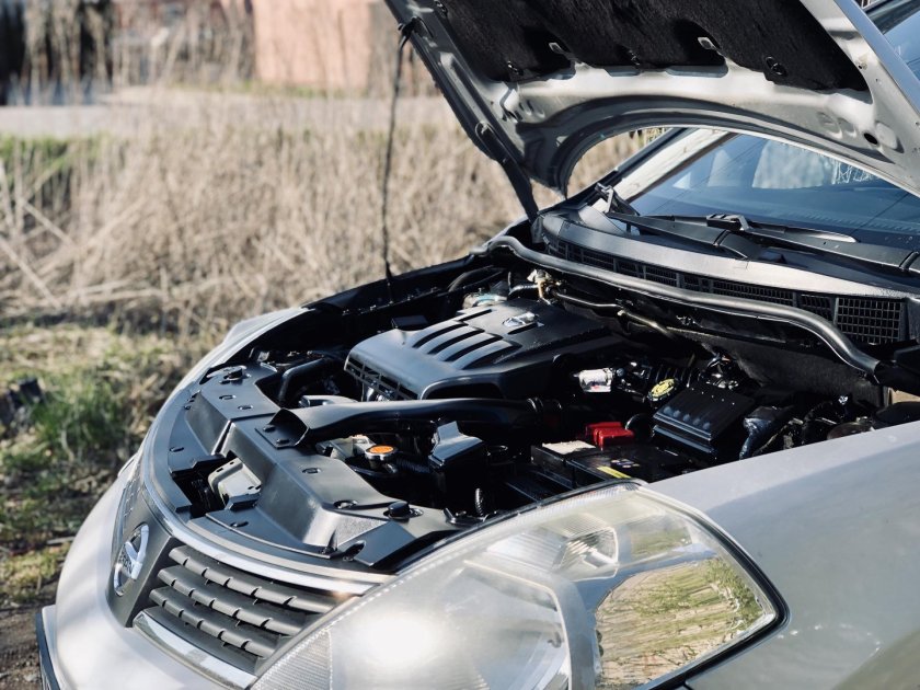 Купить для чистки под капотом