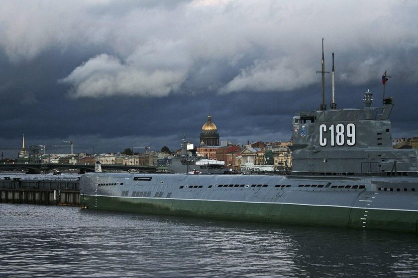 Лейтенанта Шмидта 1а