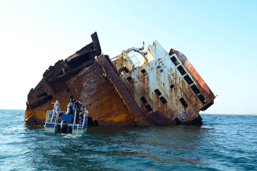 Тарханкут затонувший корабль