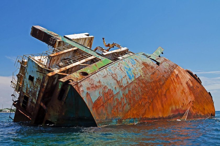 Затонувший сухогруз Тарханкут