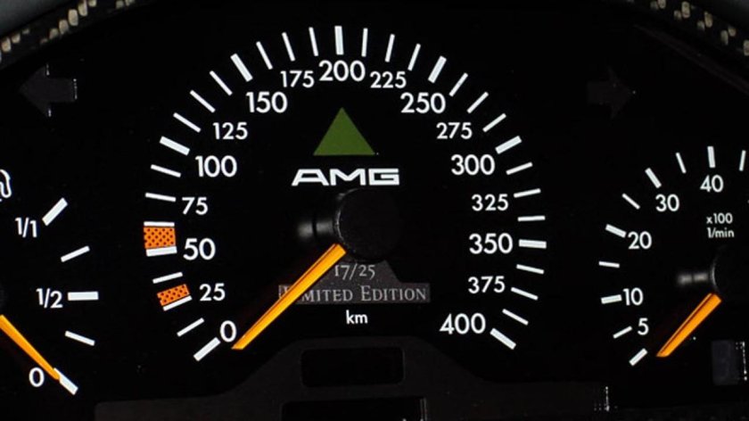 Мерседес 140 спидометр 400 км