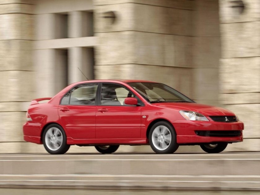 Mitsubishi Lancer 1 поколение
