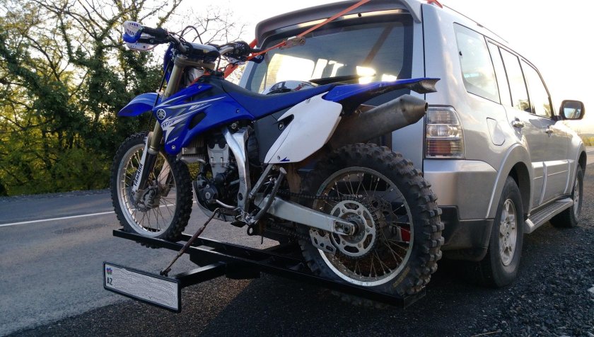 Крепление мотоцикла в прицепе своими руками