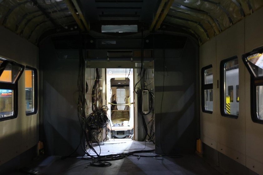 Поезд эп2дм внутри