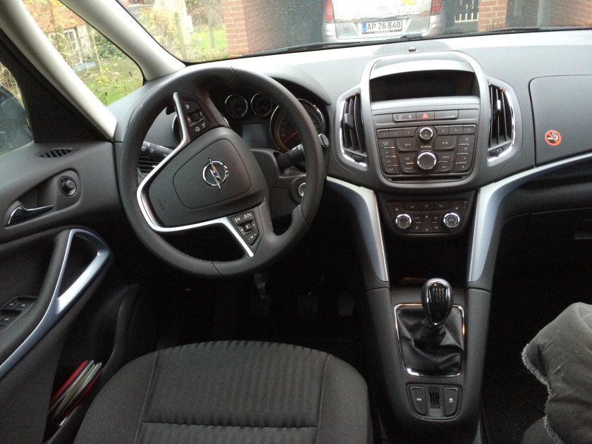 Опель Зафира 2013 салон