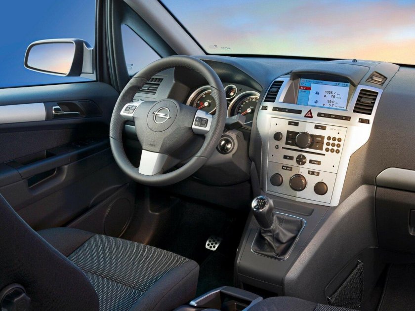 Опель Зафира 2008 салон