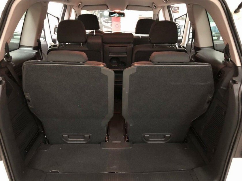 Пежо 5008 7 мест