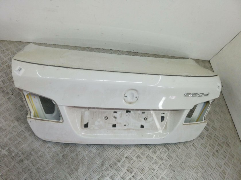 Крышка багажника BMW f30