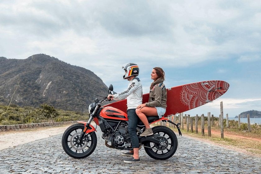 Ducati Scrambler sixty2