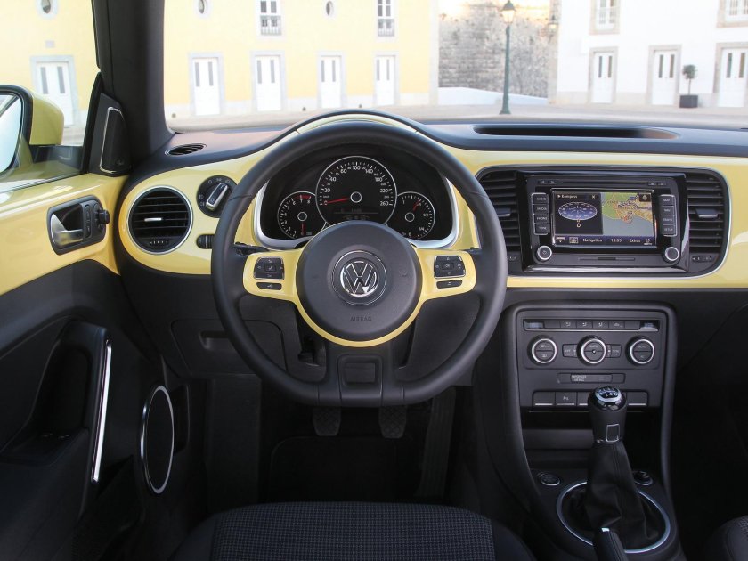 Фольксваген Битл 2021 салон