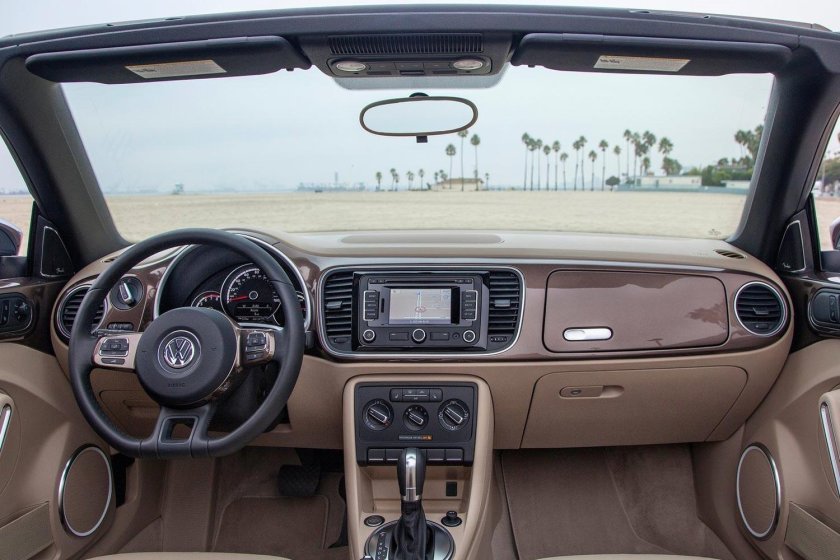 Volkswagen Beetle 2020 салон