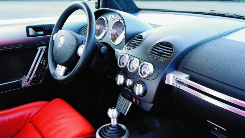 VW New Beetle салон