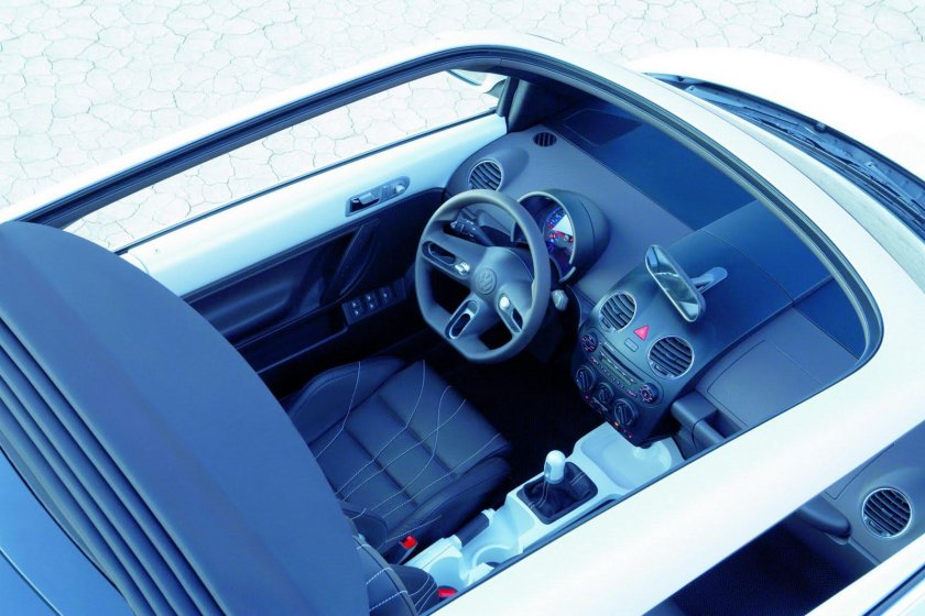 Volkswagen New Beetle 2005 салон