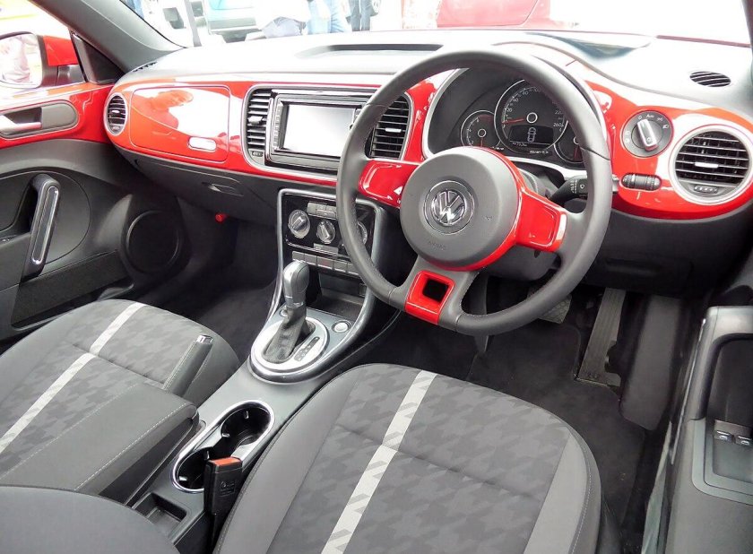 VW Beetle a5 Interior