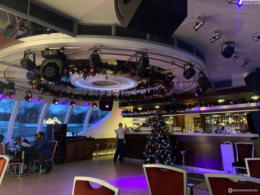 Теплоход Рэдиссон корпоратив