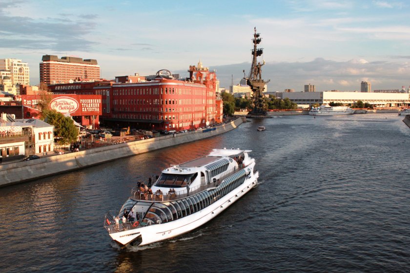 Яхта Рэдиссон Москва