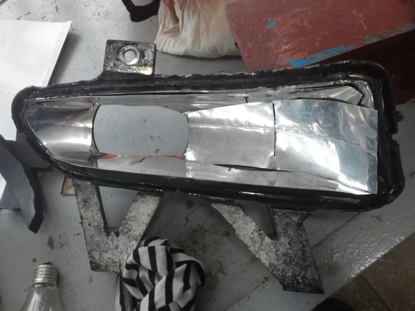 Пежо 406 заглушки противотуманок