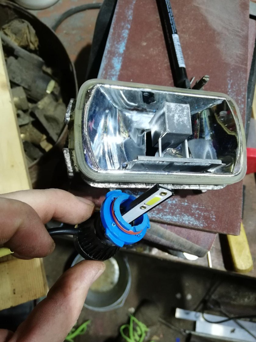 Отражатель ПТФ Пежо 406