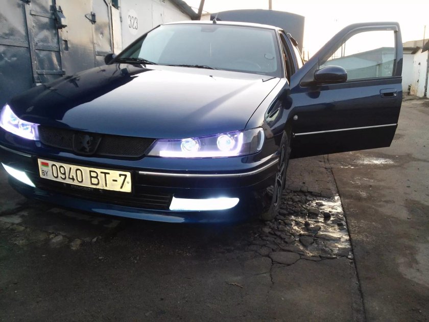 Peugeot 406 передние фары