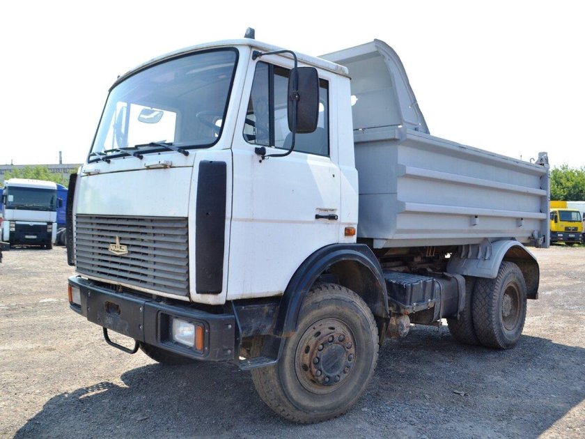 МАЗ самосвал 10