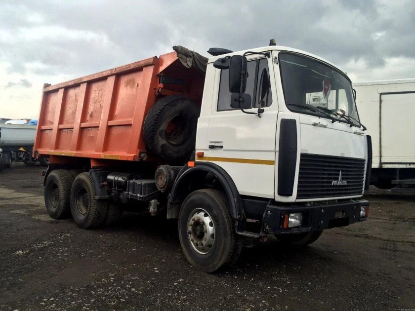 МАЗ самосвал 20т