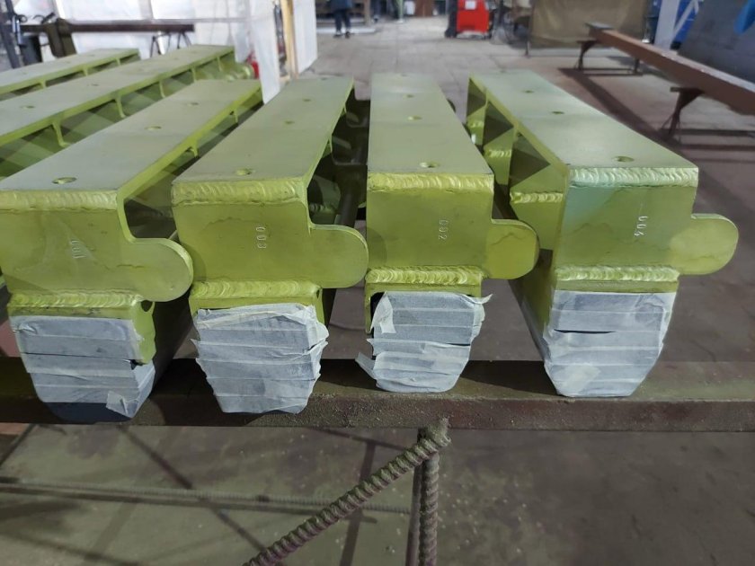 Привальный брус для судостроения