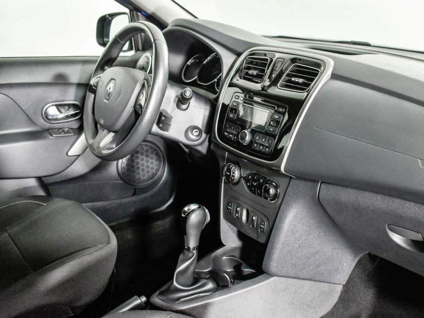 Renault Sandero автомат