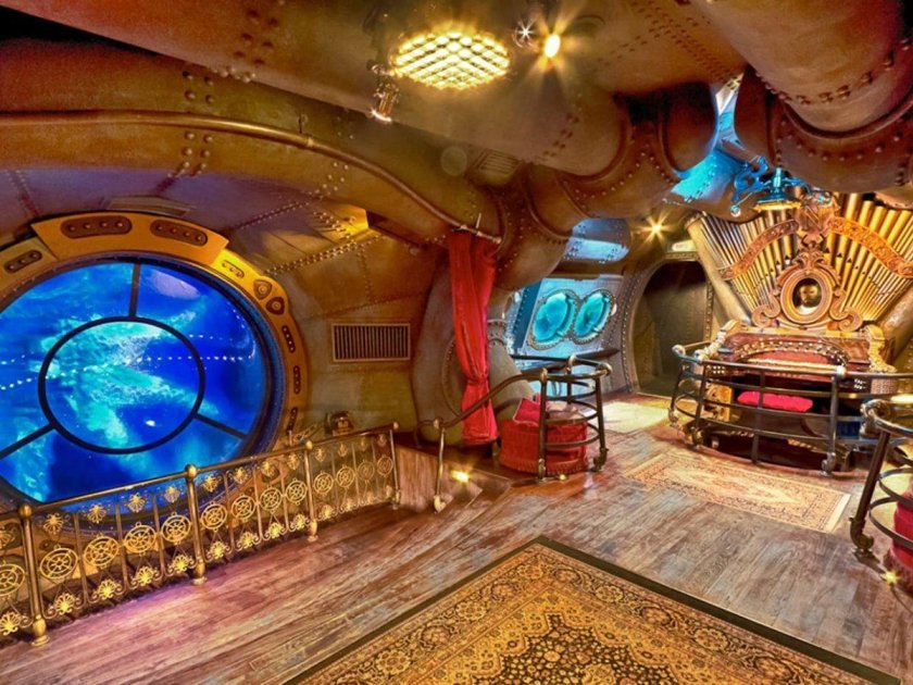 Интерьер подводной лодки Наутилус капитана Немо