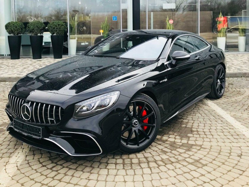 Mercedes s63 AMG Coupe Black