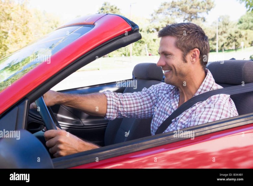 Чел в машине