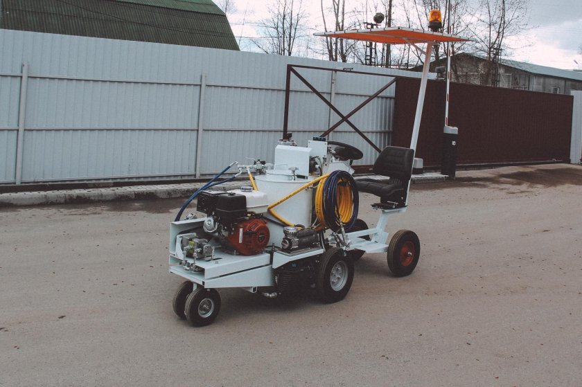 Машина дорожная разметочная МДР-5