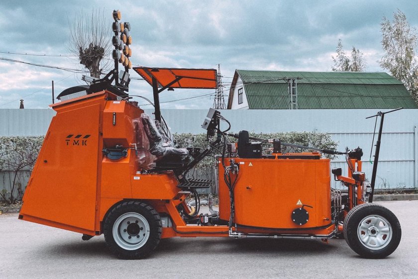 Дорожно разметочная машина