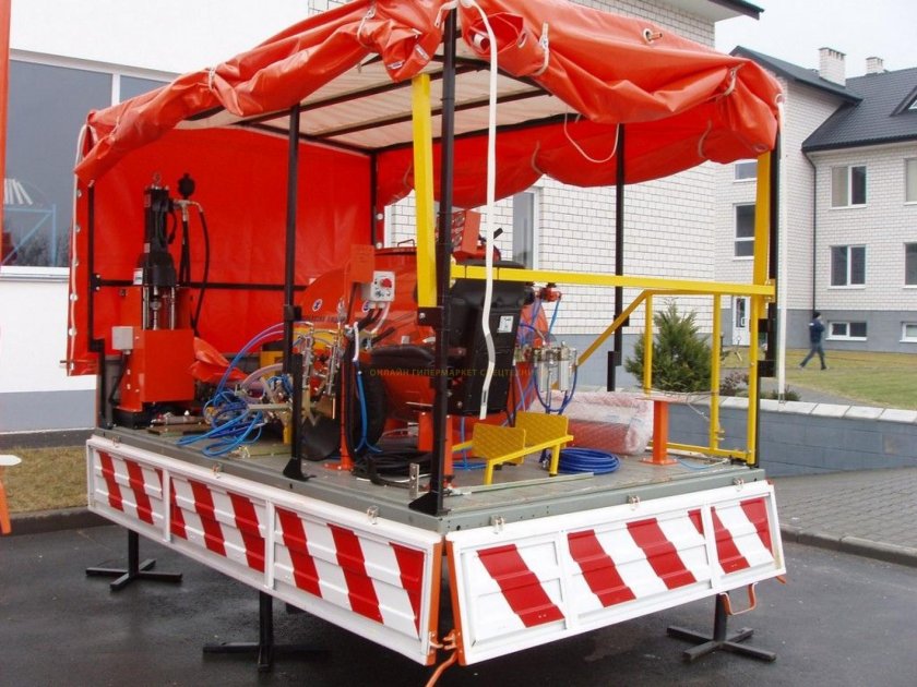 Шмель 11ан машина дорожная разметочная