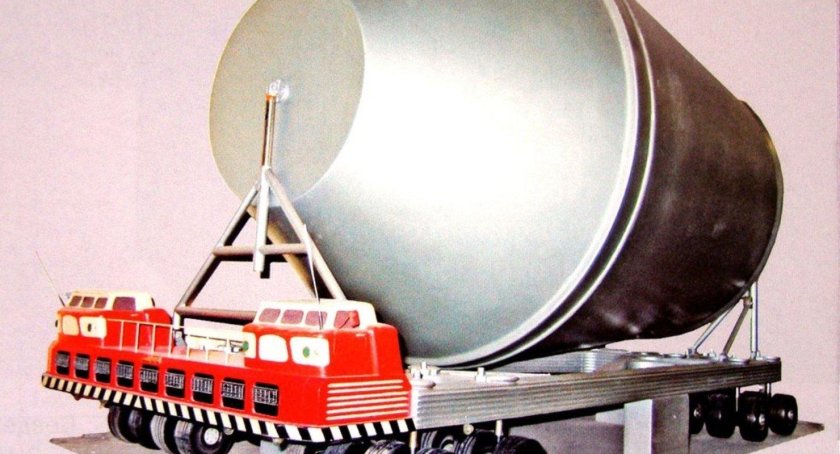 Автомобиль ЗИЛ 135ш