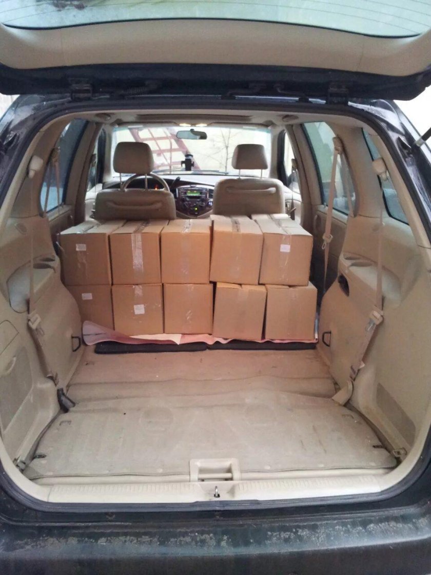 Mazda MPV 2 багажник