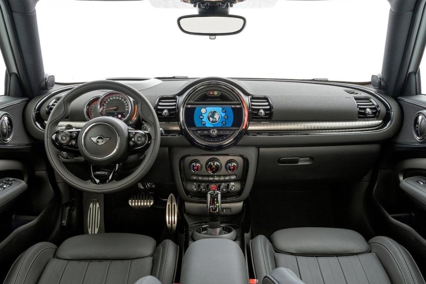 Мини Купер Кантримен 2020 салон