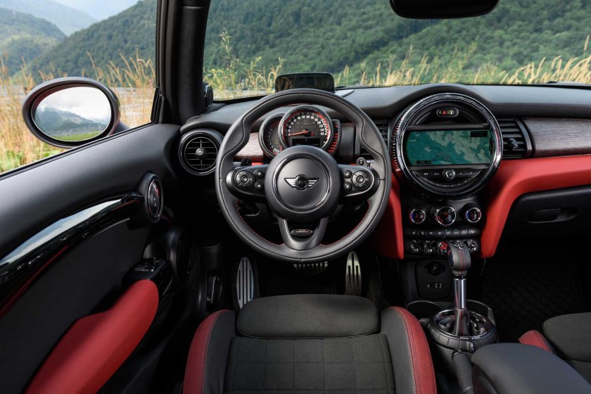 Мини Купер 2021 салон