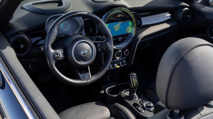 Мини Купер 2023 салон