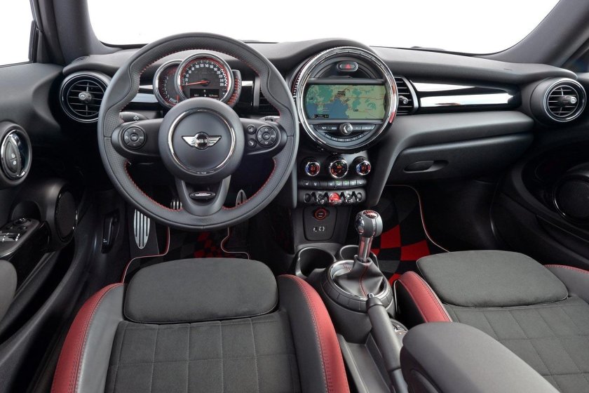 Mini John Cooper works салон
