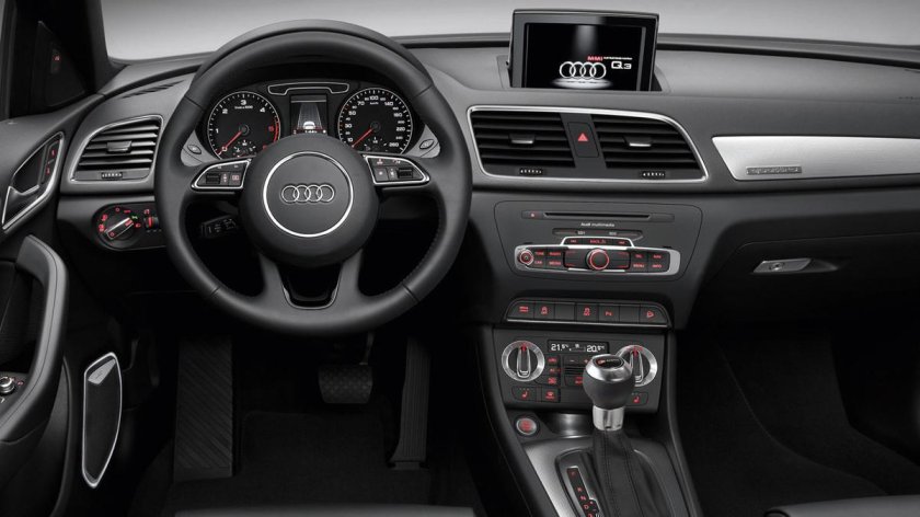 Audi q3 2012 Interior