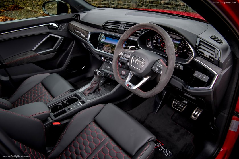 Audi q3 RS Interior