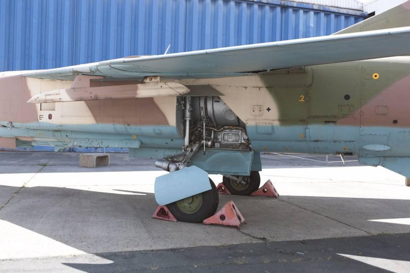 Миг 27 шасси