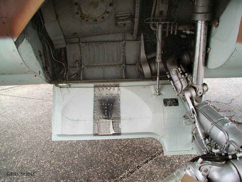 Ниши шасси миг 23 млд