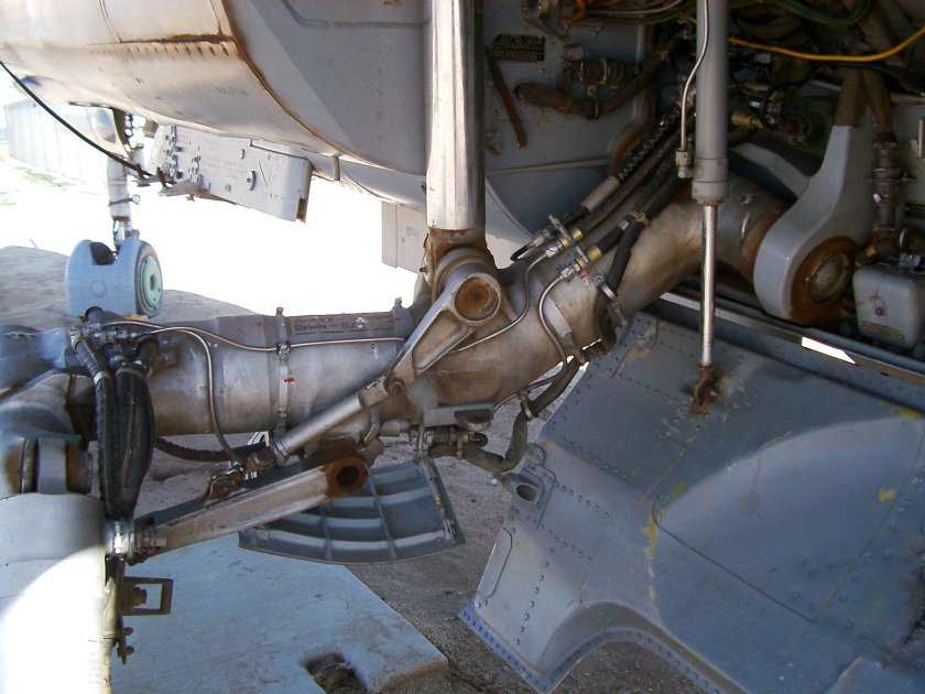 Миг 23 шасси