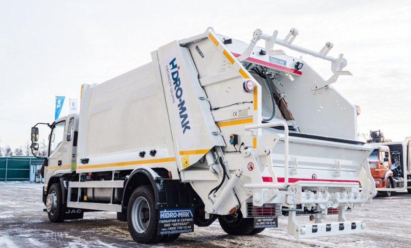 Мусоровоз МКЗ 7017