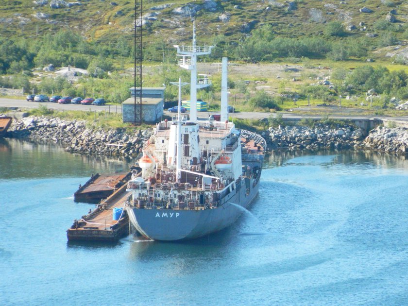 Танкер Амур Оленья губа