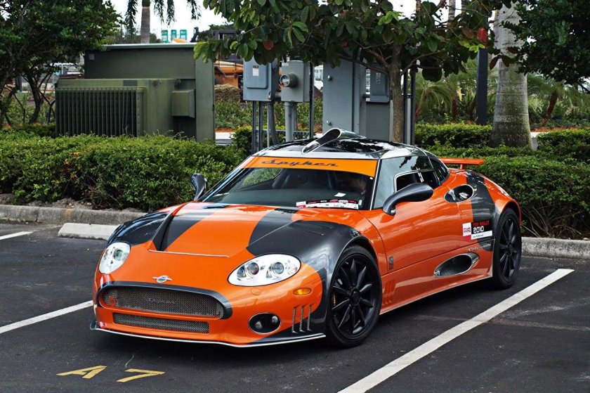 Spyker c8 Aileron lm85