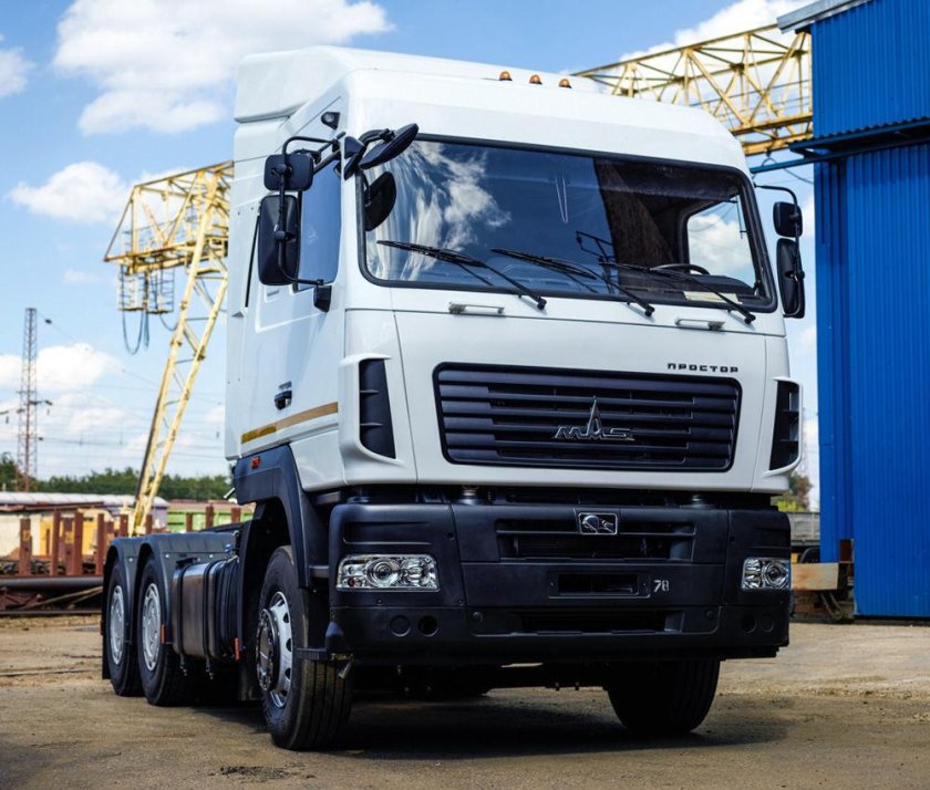 МАЗ 2022 тягач