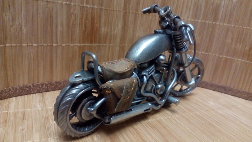 Мотоцикл из проволоки